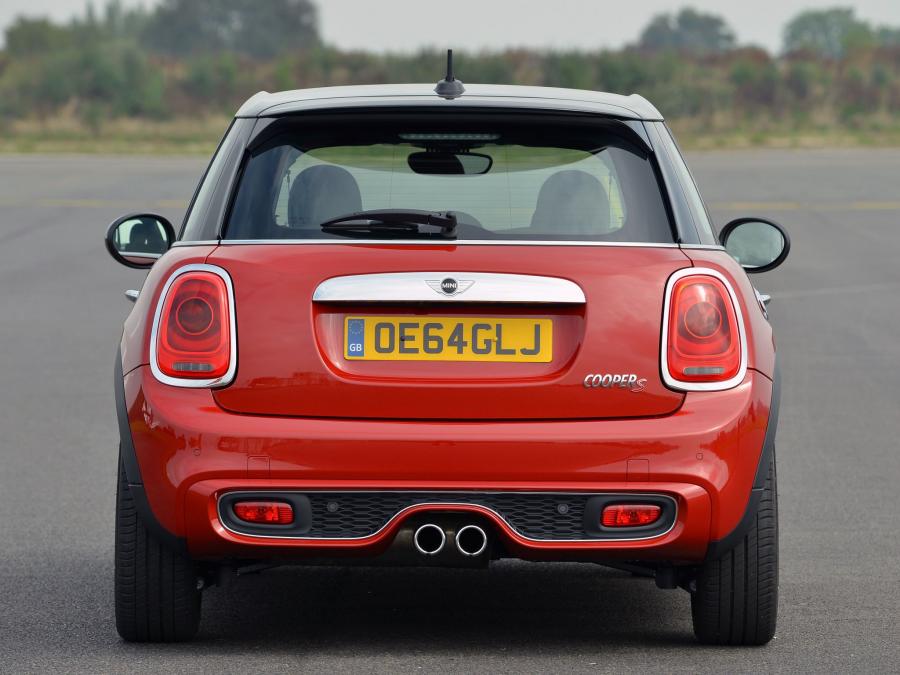  Mini Cooper S 5-Door 2014 года  (UK) (фото 7 из 35)